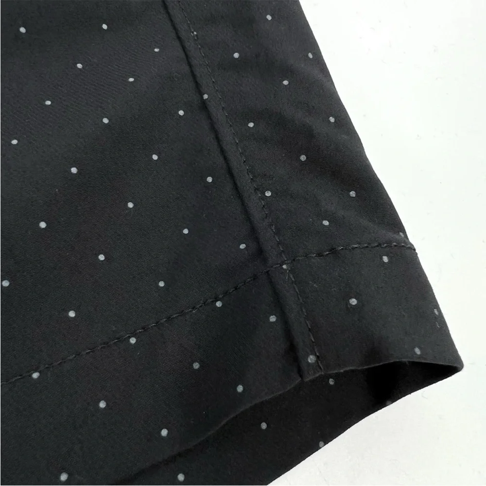 Under Armour Golf Shorts Mens Size 40 Black Polka Dot HeatGear Loose Fit 11in